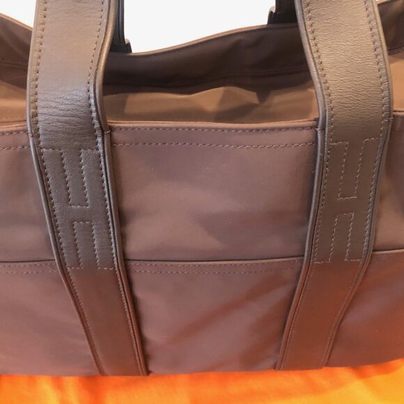 AUTHENTIC HERMES ACUPULCO MM TOTE - Picture 3 of 7